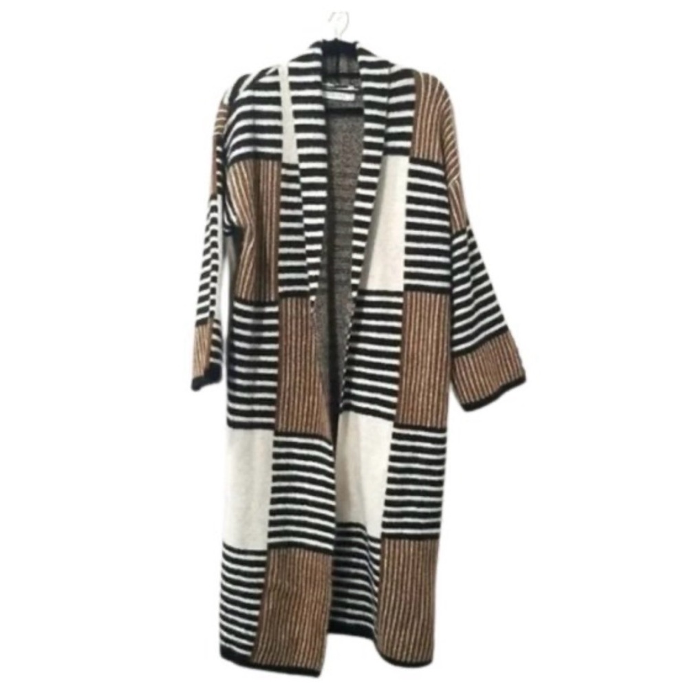 JustFab Black and Tan Patterned Cardigan